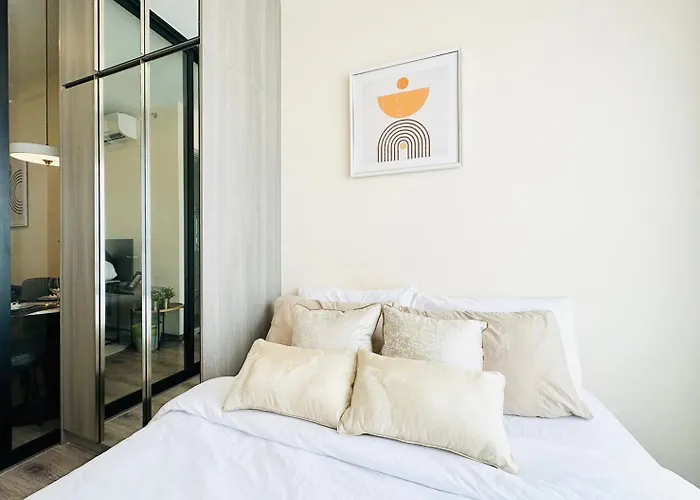 Modern Nr Bts Onnut Wifi Bangkok